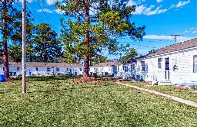 College Court Apartments in Wilson, NC College Court Apartments in Wilson, NC