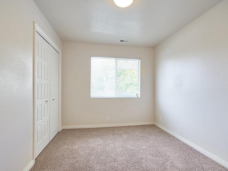Bedroom | Willow Cove Apartments
