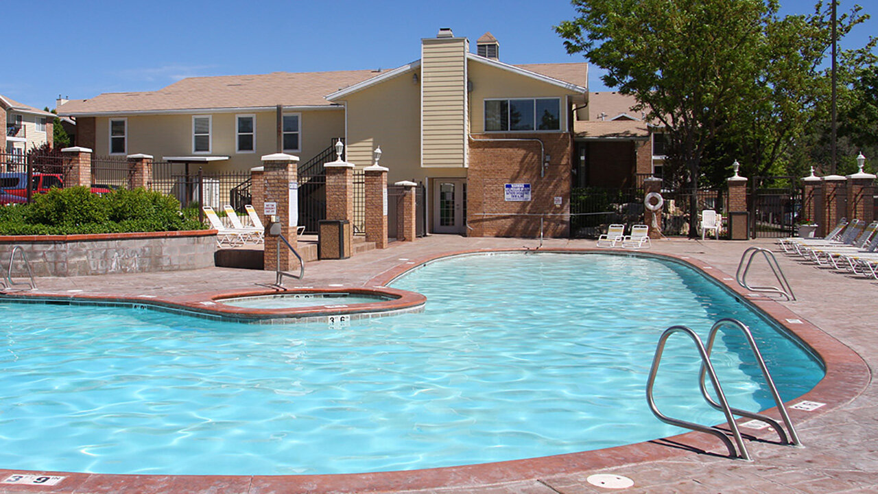 Willow Cove Apartments Neighborhood