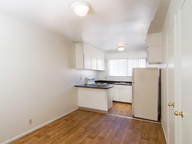 Large Kitchen | Atherton Park Apartments