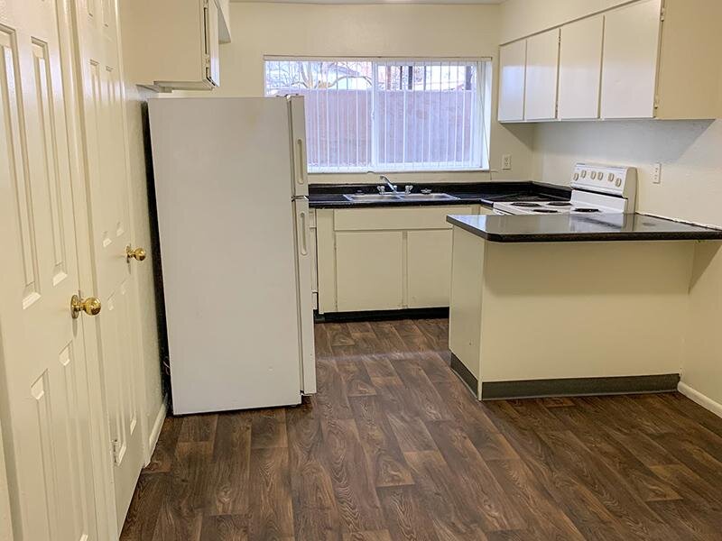 Kitchen | Atherton Park Apartments
