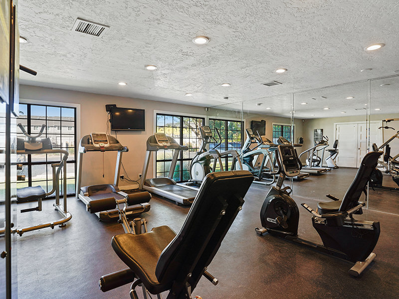 Fitness Center | Hunters Woods Apartments in Murray, UT