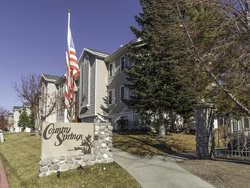 Monument Sign | Country Springs Apartments