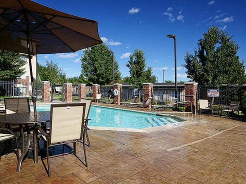 Apartments With a Pool in Riverton, UT | Coventry Cove Senior Apartments