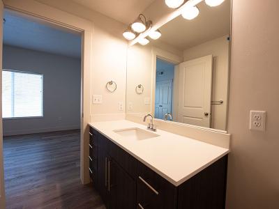 Beautiful Bathroom | Ogden Flats Apartments in Ogden, UT