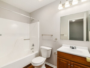 Interior Bathroom | Willow Bend