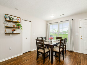 Dining Area | Willow Bend