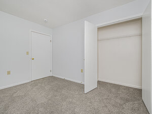 Closet | Crescent Village