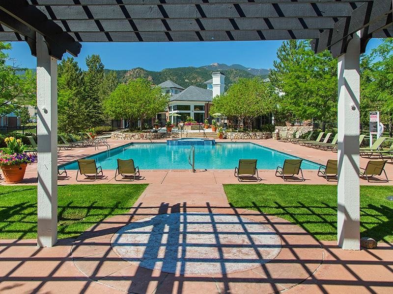 Swimming Pool | The Retreat at Cheyenne Mountain | Apartments in Colorado Springs CO