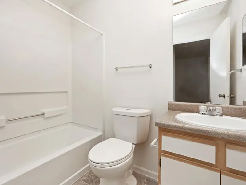 Bathroom | Greens of Northglenn