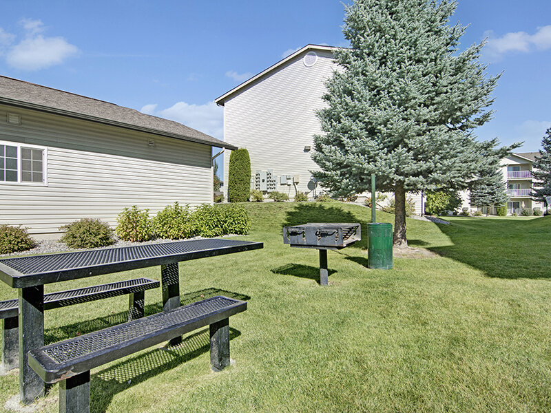 Exterior Seating | Deer Run