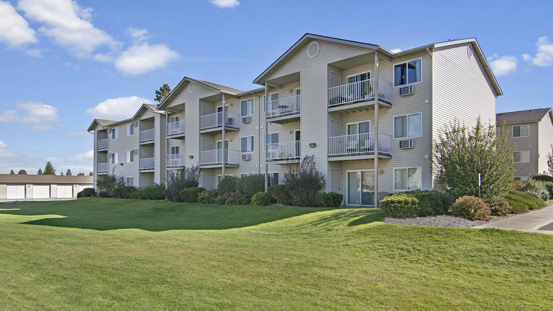 Deer Run Apartments in Spokane, WA