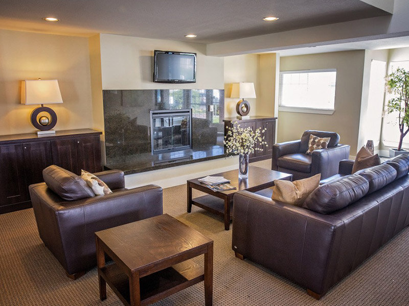 Community Lounge | Eagle Pointe