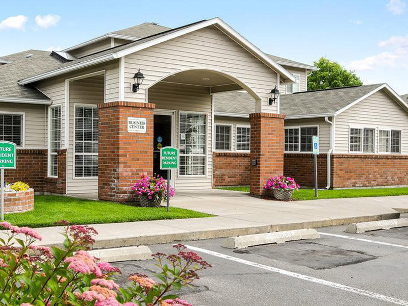 Entrance | Eagle Pointe