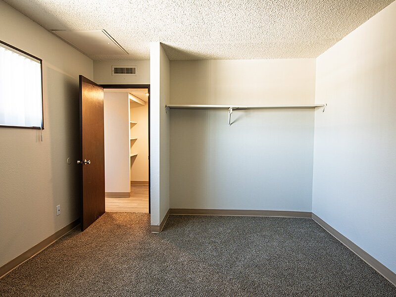 Apartment Closet | Mount Vernon Terrace