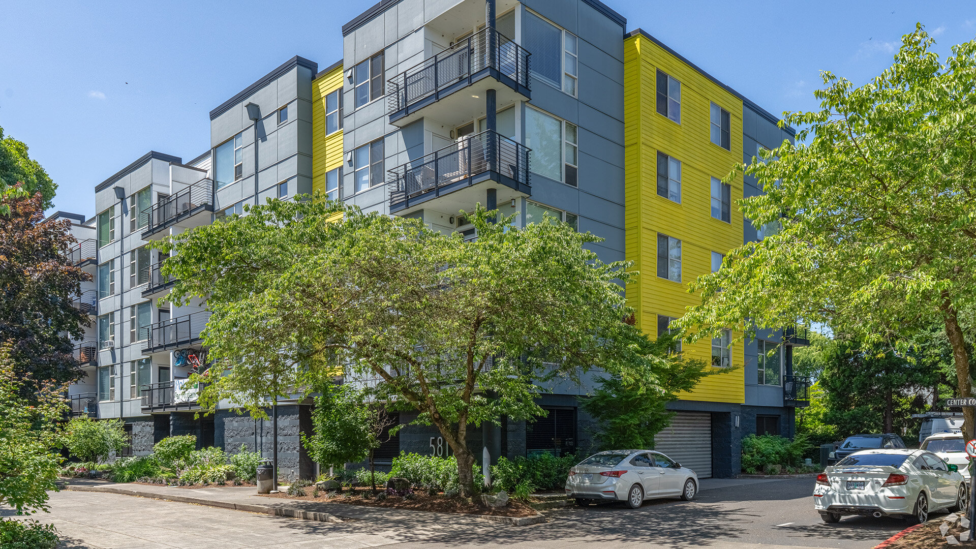 5819 Glisan Apartments in Portland, OR