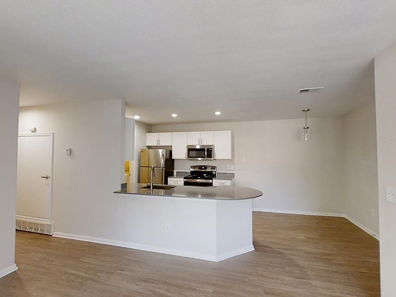 Front Room & Kitchen | Ketring Park Apartments in Littleton, CO