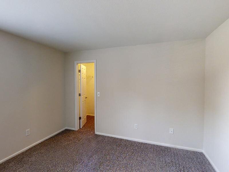 Bedroom | Ketring Park Apartments