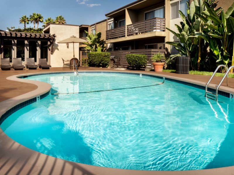 Apartments with a Pool | Elan Avante Apartments