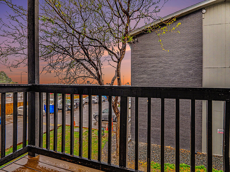 Outdoor Patio View of Apartment Complex | Innovation at Fitz