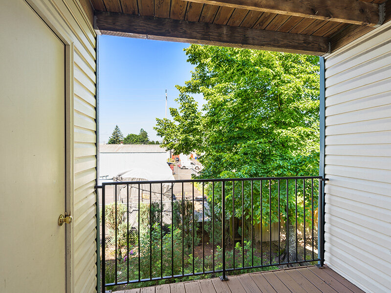 Patio | Bristol Woods Apartments