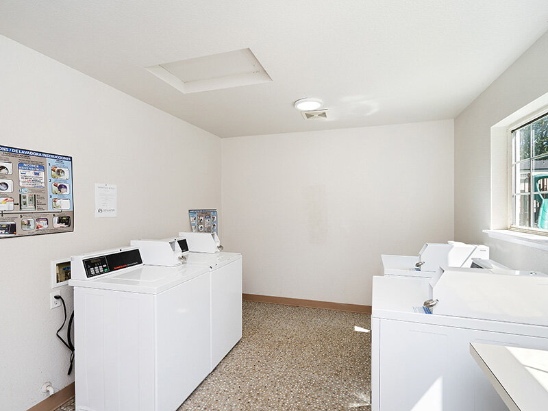 Interior Laundry | Bristol Woods Apartments