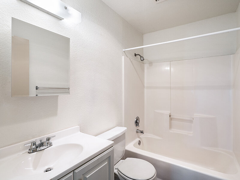 Apartment Bathroom | Bristol Woods Apartments