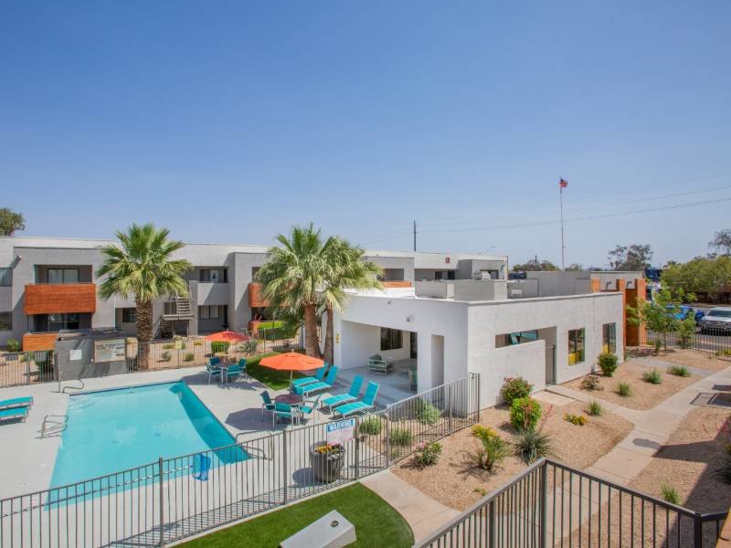 Pool | Portola Glendale Apartments