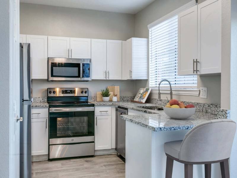 Kitchen | Shiloh Park Townhomes in Plano, TX