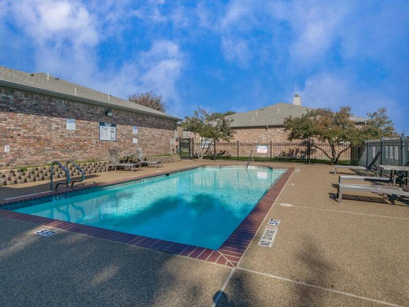 Pool | Shiloh Park Townhomes in Plano, TX
