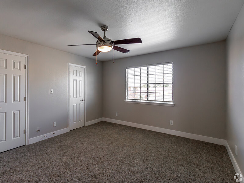 Large Rooms with Ceiling Fans | Shiloh Park Townhomes in Plano, TX