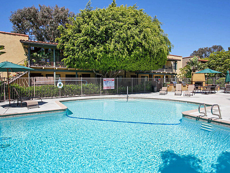 Swimming Pool | Suncrest Ridge Apartments