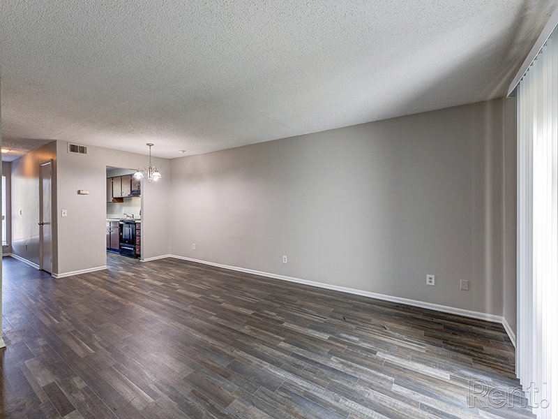 Hallway | River Ridge