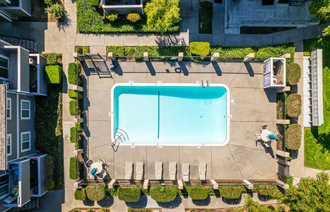 Peachwood Apartments in Fairfield, CA