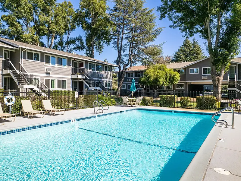 Large Pool | Peachwood