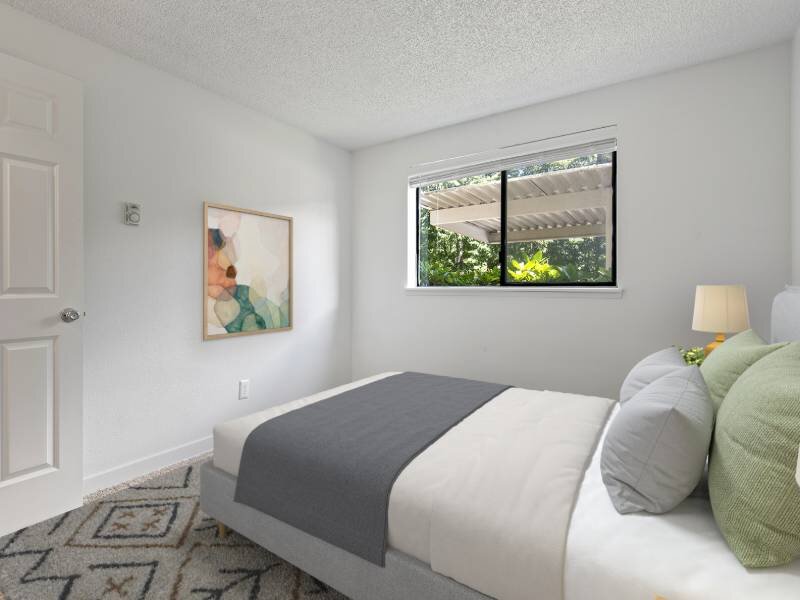 Large Bedrooms | Hampton Court Apartments