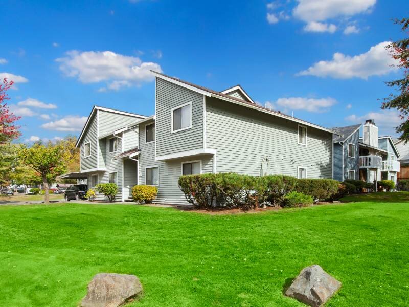 Apartments in Everette, WA for Rent | Hampton Court Apartments