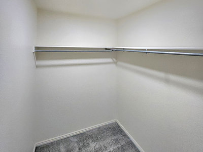 Walk In Closets | Canyon Pointe Apartments