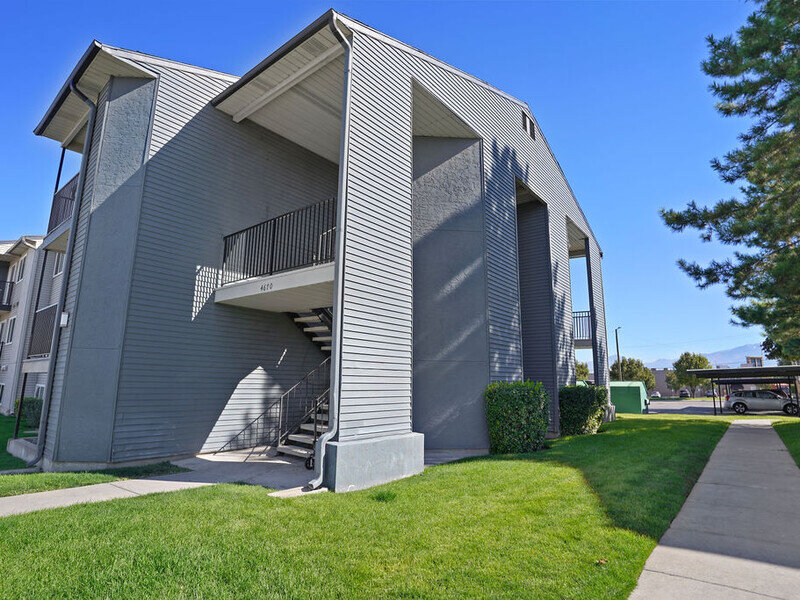 Building Exterior | Aspire West Valley