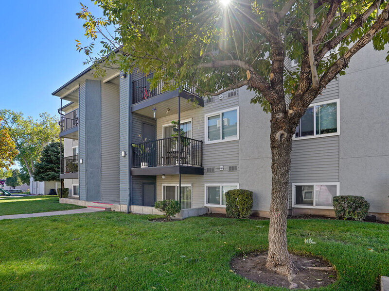 Beautiful Landscaping | Aspire West Valley