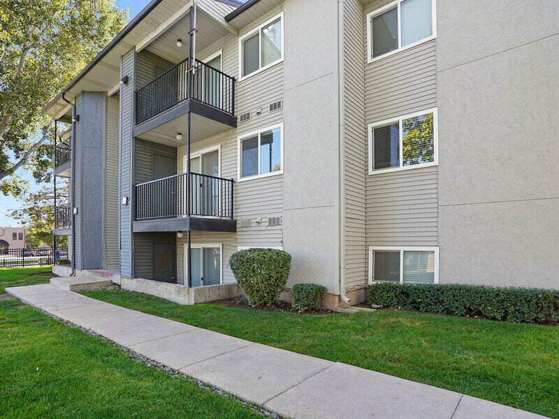 Walking Path Next to Apartment Building | Aspire West Valley