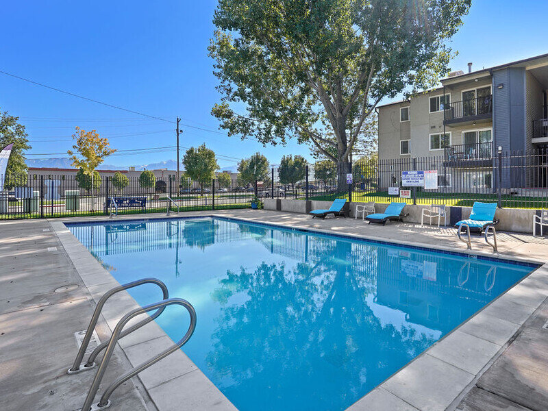 Shimmering Pool | Aspire West Valley