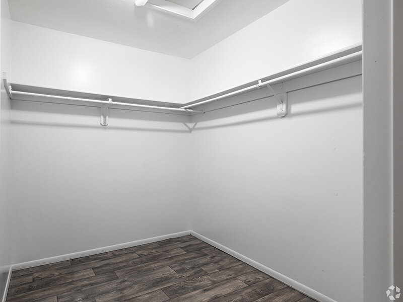 Walk In Closets | Aspire West Valley