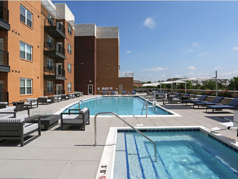 Pool | 500 Station