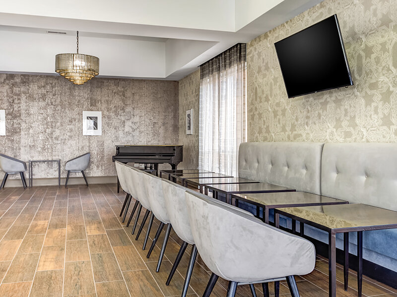 Lounge Clubhouse | 500 Station