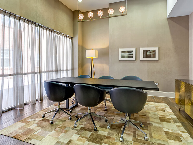 Business Room | 500 Station