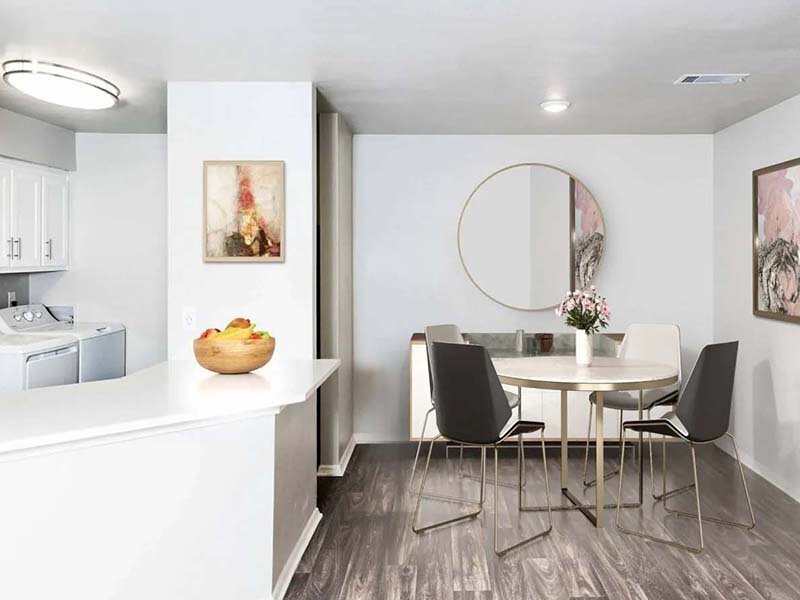 Dining Area | Bellevue West Apartments