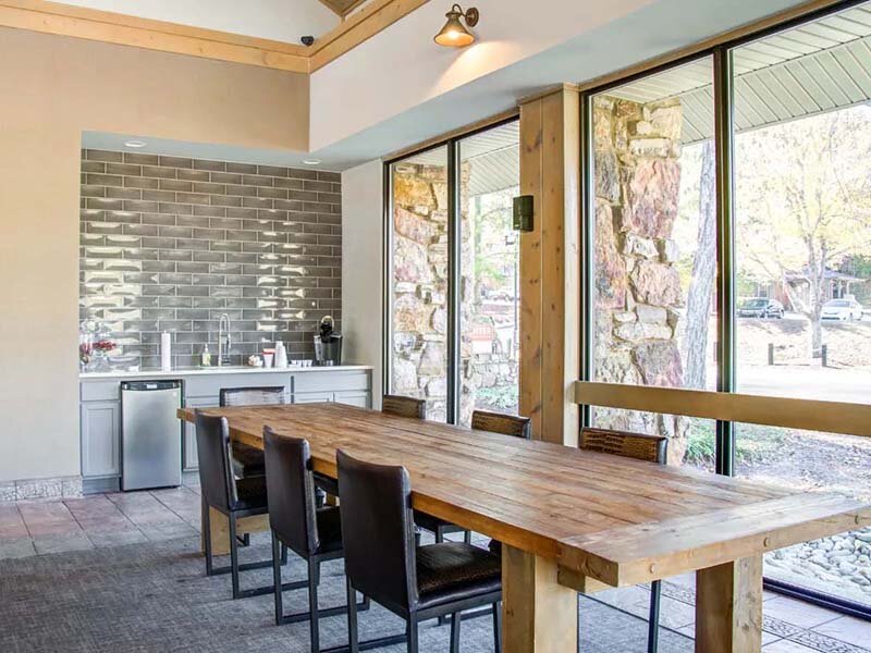 Clubhouse Conference Room | Bellevue West Apartments