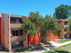 Luxury Grounds | Greentree Village