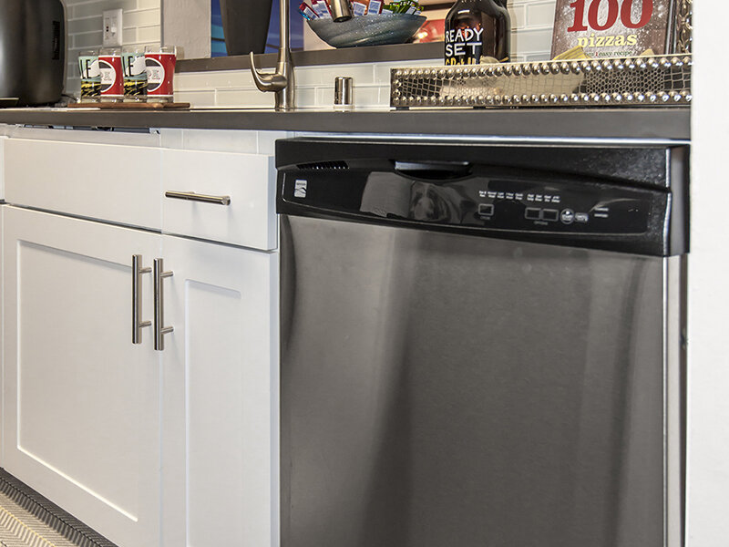 Dishwasher | Park Kiely